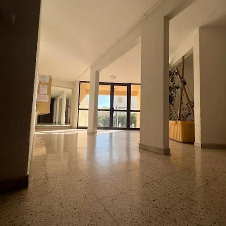 Appartement Charmant Studio Cabin Avec Piscine.